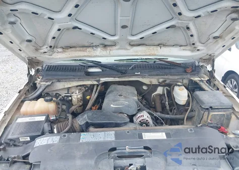 2003 Chevrolet Silverado 2500Hd Ls из США, поврежденный, VIN 1GCHK29U73E114289